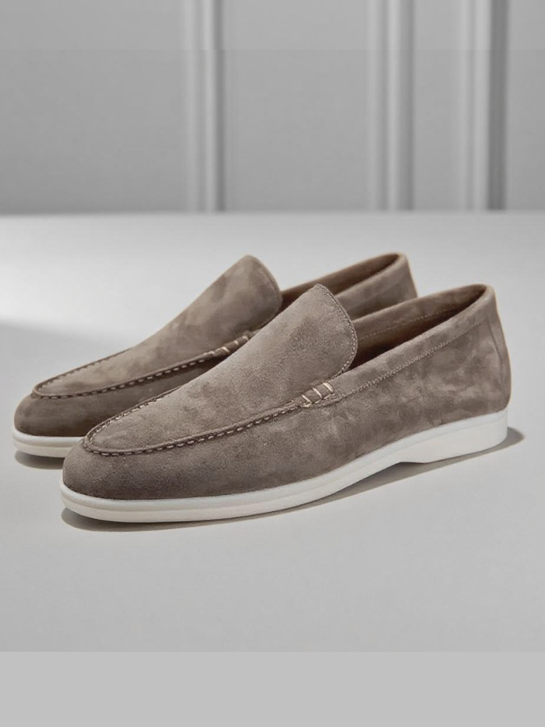 Modern Men’s Moccasin